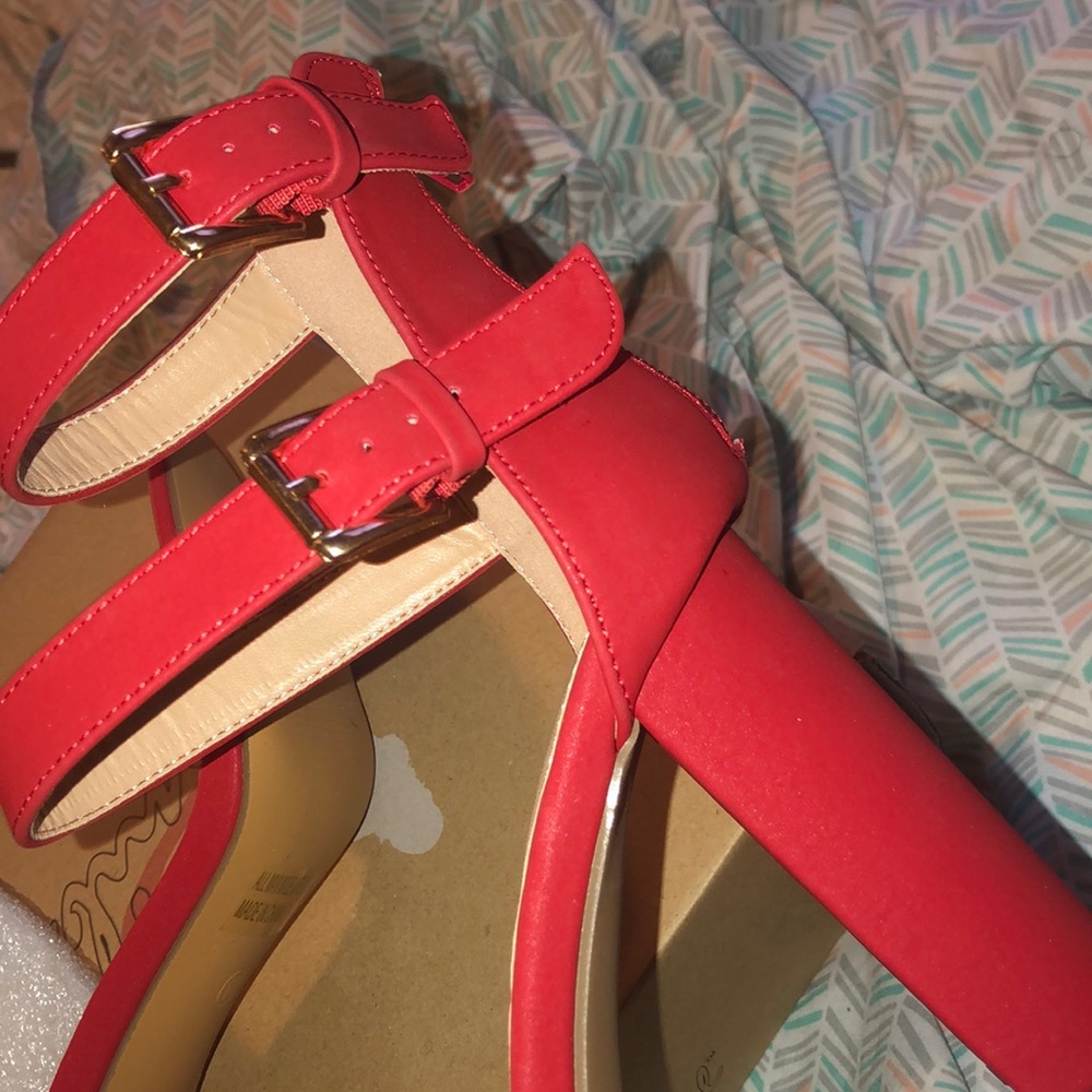 Shoes - Picture 3 of 3